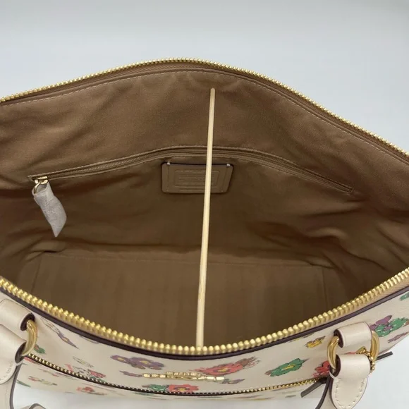 Coach Large Gallery Tote Bag - Picture 9 of 10